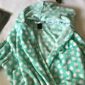 Joe Boxer fleece bathrobe